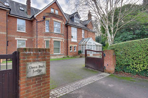 Front External- click for photo gallery